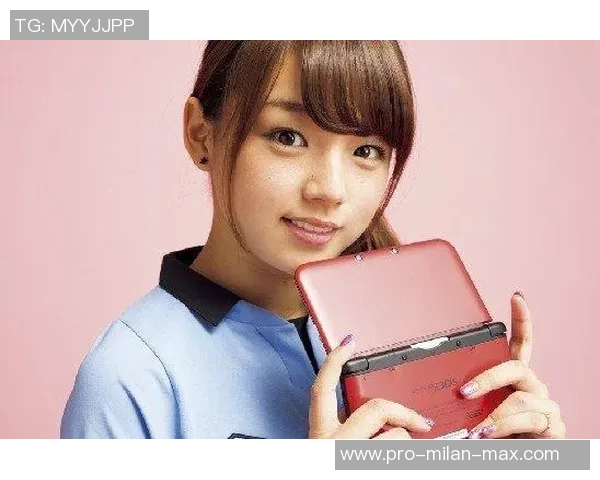 日本足球宝贝杉原杏的魅力与风采揭秘引领球迷热潮